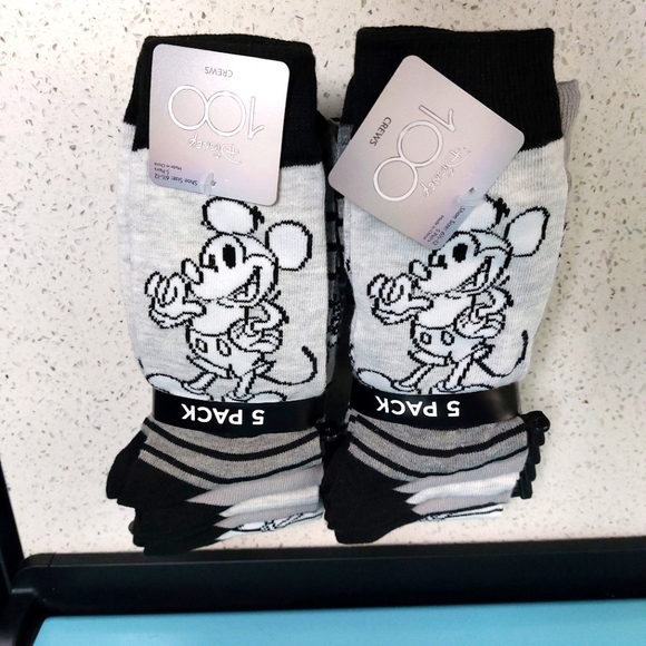Disney sock collection for men 2 5 Packs ( 10 pair) NWT - Picture 1 of 4
